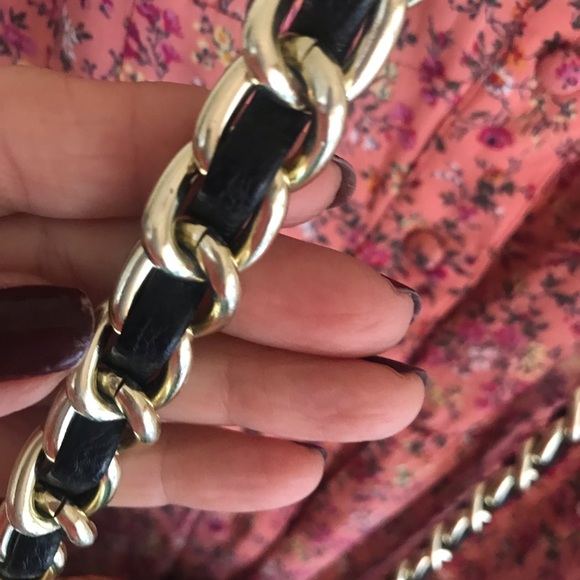 SOLD Betsey Johnson heart shaped bag 💜 - Picture 4 of 11